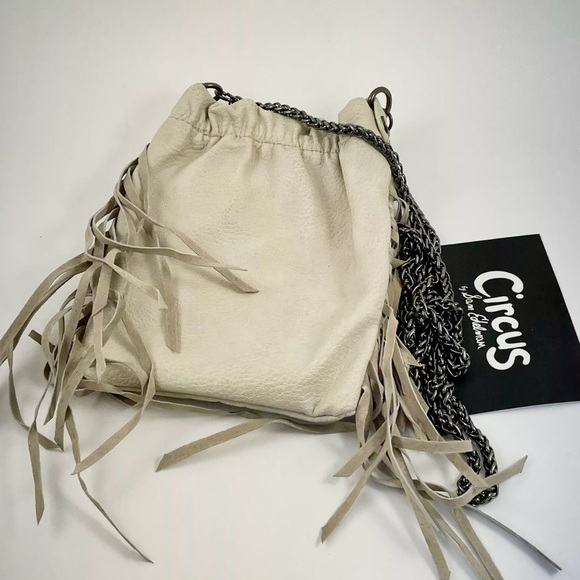 CIRCUS BY SAM EDELMAN FRINGE CHAIN CROSSBODY BAG- CUTE AND LIGHTWEIGHT NWT - Picture 3 of 9